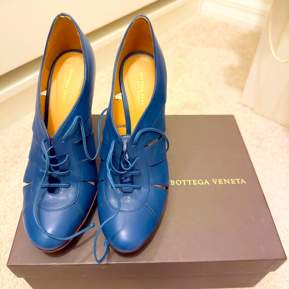 Bottega Veneta Oxford high heel